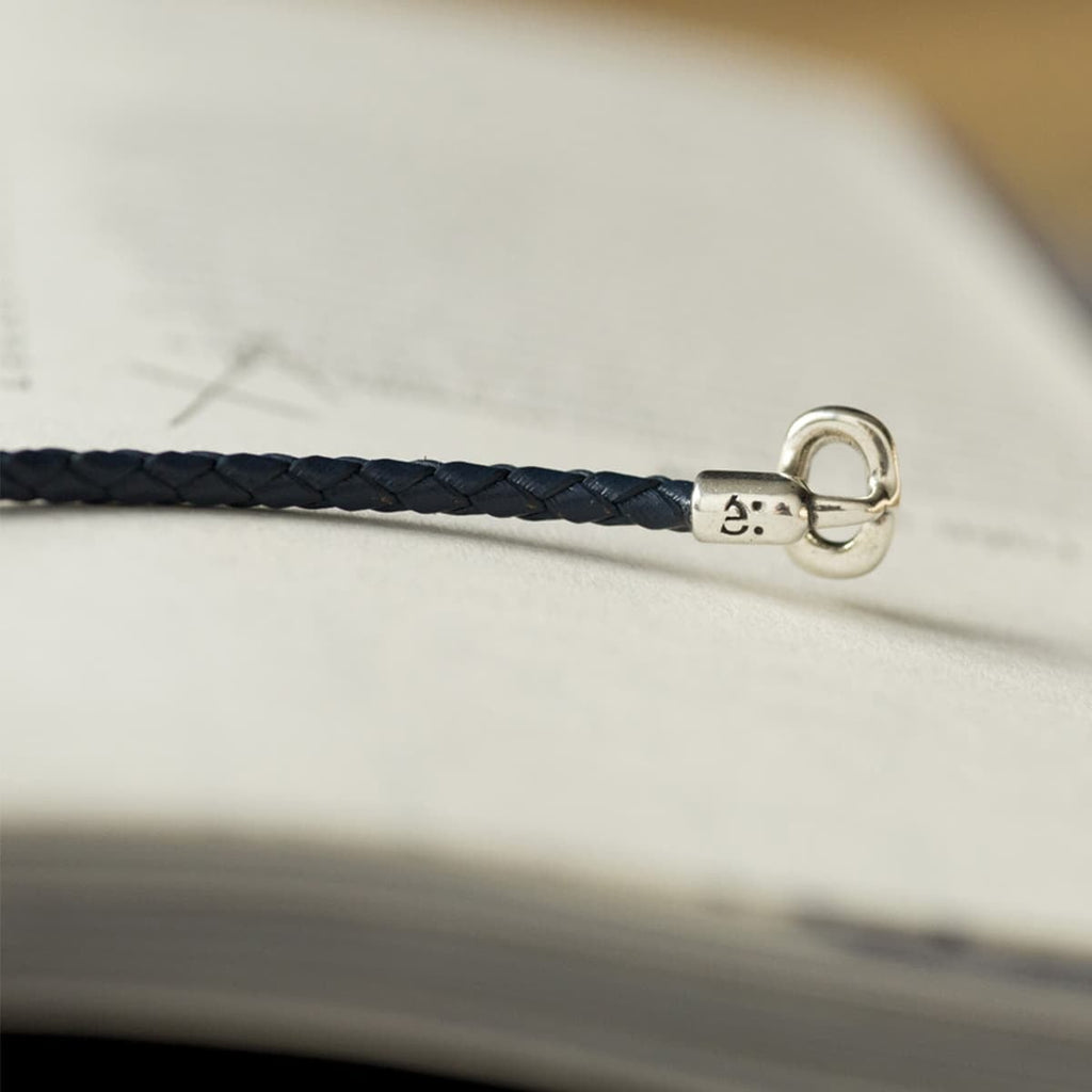 Bracelet en cuir tressé et fermoir ovale - 2