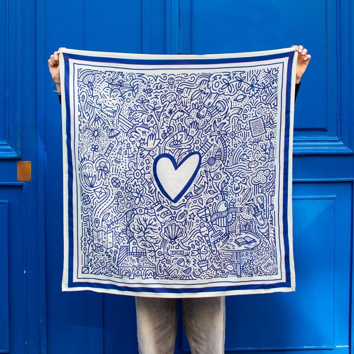 Foulard illustré en coton - 1