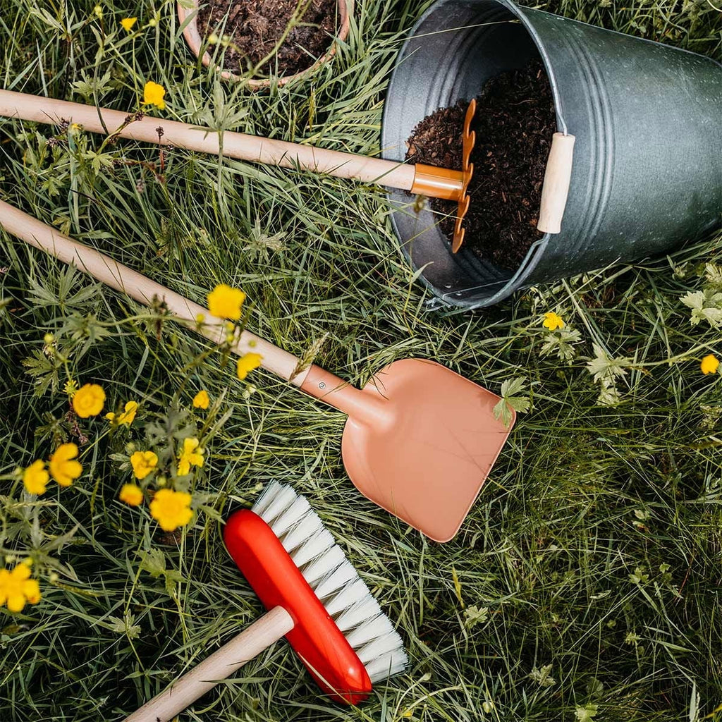 Outils de jardinage - 2